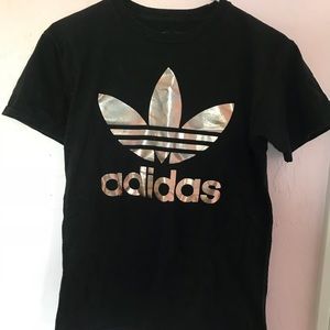 Adidas t-shirt